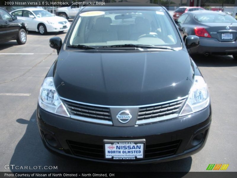 Super Black / Beige 2009 Nissan Versa 1.8 SL Hatchback