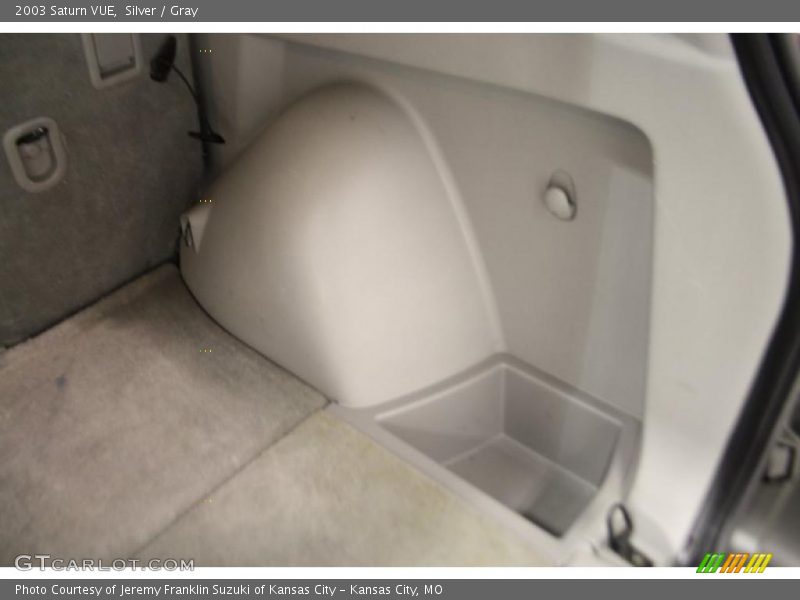 Silver / Gray 2003 Saturn VUE