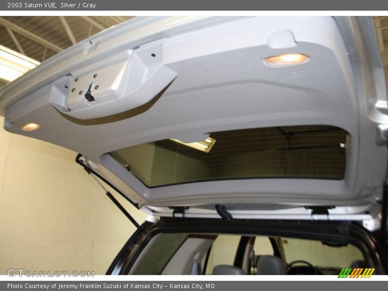 Silver / Gray 2003 Saturn VUE