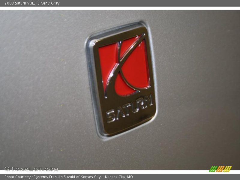 Silver / Gray 2003 Saturn VUE