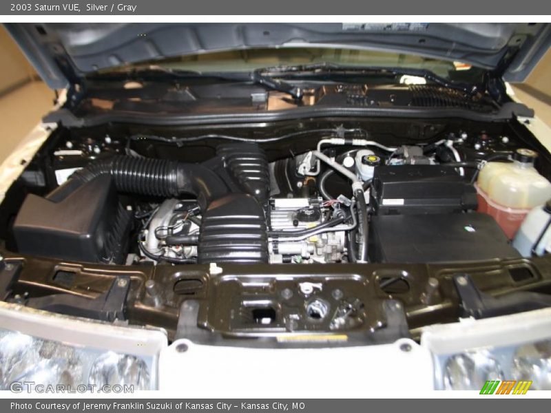 Silver / Gray 2003 Saturn VUE