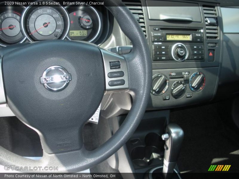 Brillant Silver / Charcoal 2009 Nissan Versa 1.8 S Sedan