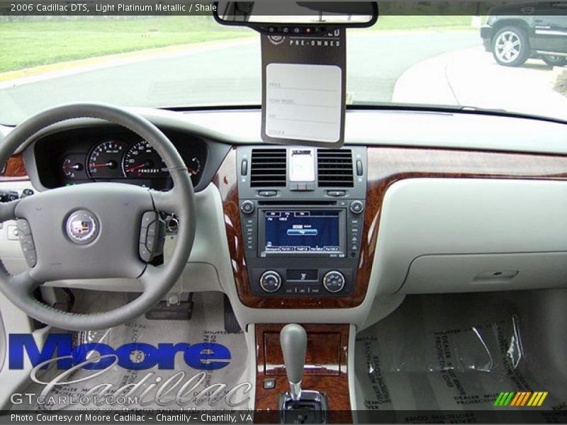 Light Platinum Metallic / Shale 2006 Cadillac DTS
