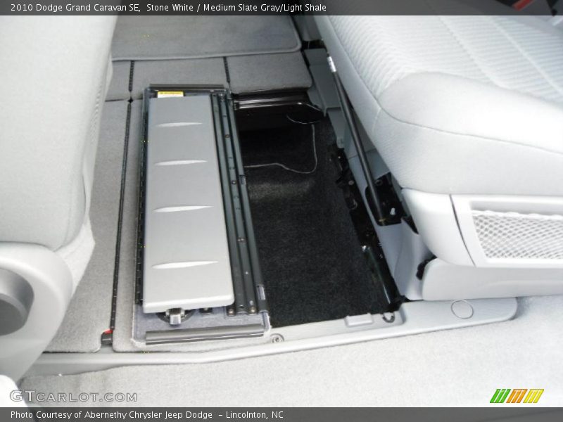 Stone White / Medium Slate Gray/Light Shale 2010 Dodge Grand Caravan SE