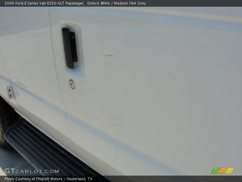 Oxford White / Medium Flint Grey 2006 Ford E Series Van E350 XLT Passenger