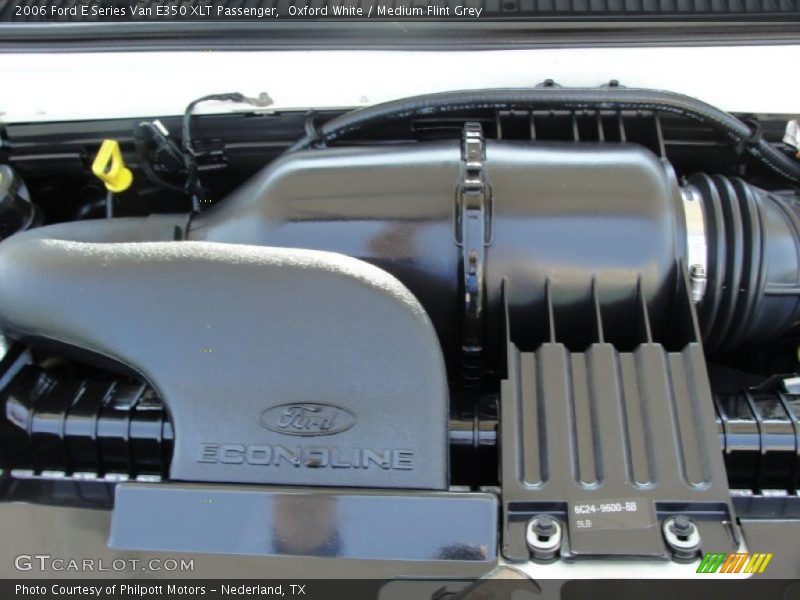 Oxford White / Medium Flint Grey 2006 Ford E Series Van E350 XLT Passenger