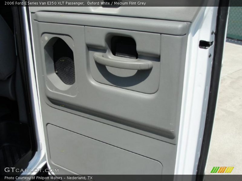 Oxford White / Medium Flint Grey 2006 Ford E Series Van E350 XLT Passenger