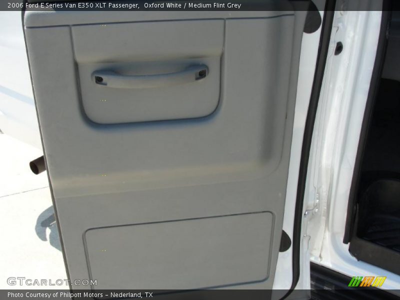 Oxford White / Medium Flint Grey 2006 Ford E Series Van E350 XLT Passenger