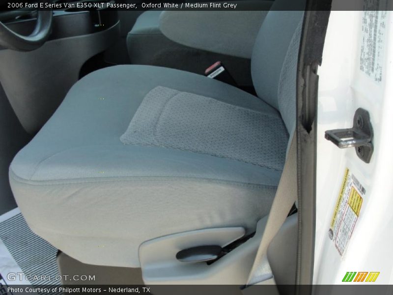 Oxford White / Medium Flint Grey 2006 Ford E Series Van E350 XLT Passenger