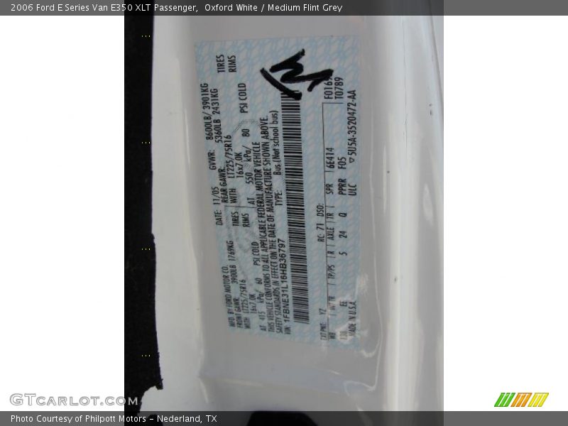 Oxford White / Medium Flint Grey 2006 Ford E Series Van E350 XLT Passenger