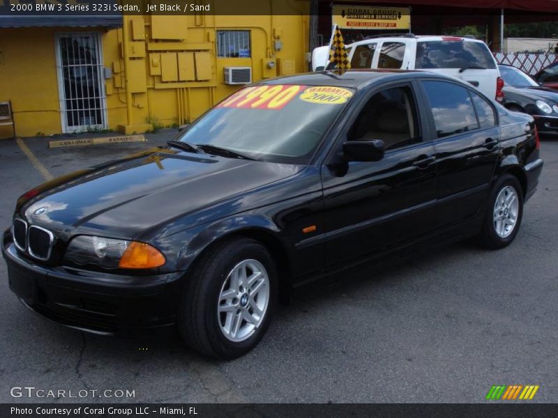Jet Black / Sand 2000 BMW 3 Series 323i Sedan
