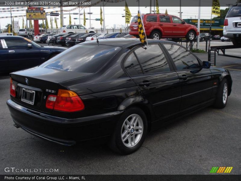 Jet Black / Sand 2000 BMW 3 Series 323i Sedan