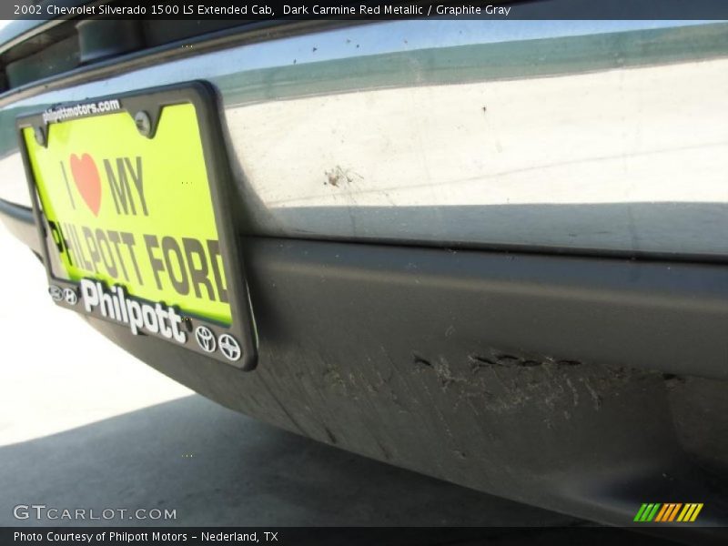Dark Carmine Red Metallic / Graphite Gray 2002 Chevrolet Silverado 1500 LS Extended Cab