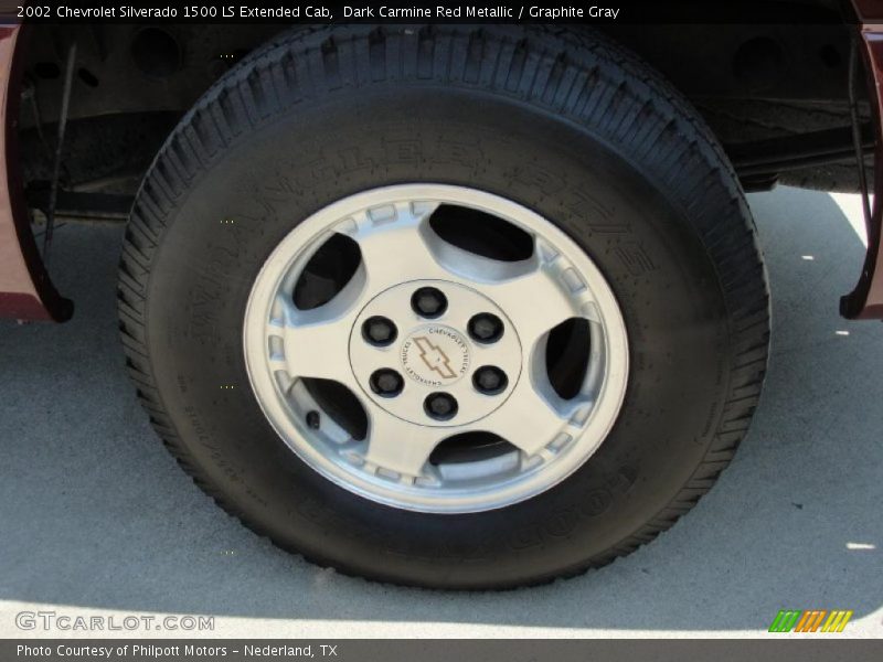 Dark Carmine Red Metallic / Graphite Gray 2002 Chevrolet Silverado 1500 LS Extended Cab