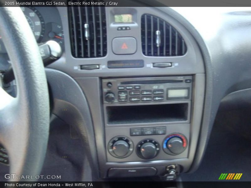 Electric Red Metallic / Gray 2005 Hyundai Elantra GLS Sedan