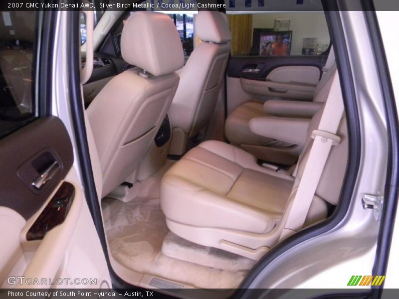 Silver Birch Metallic / Cocoa/Light Cashmere 2007 GMC Yukon Denali AWD