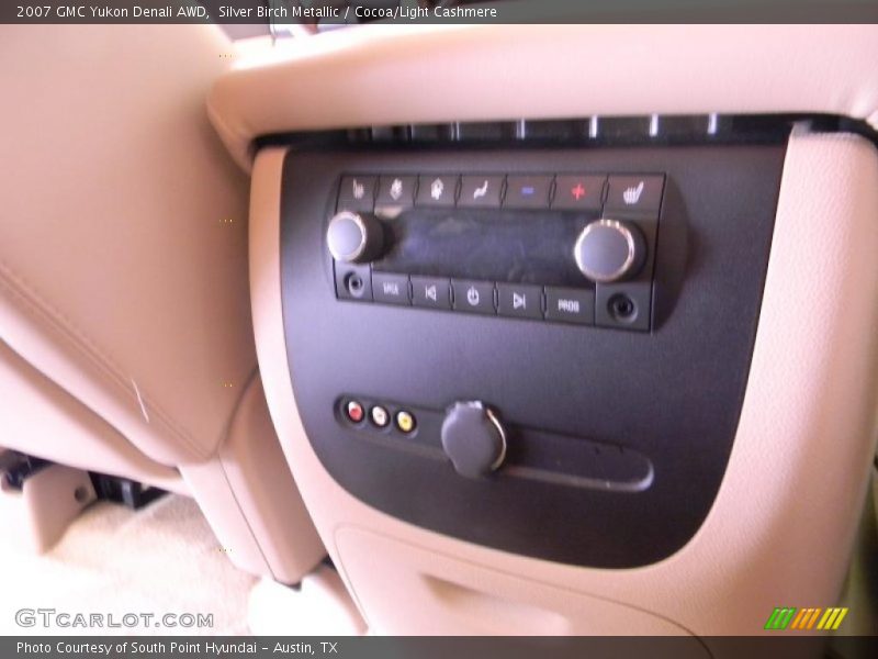 Silver Birch Metallic / Cocoa/Light Cashmere 2007 GMC Yukon Denali AWD