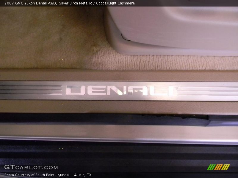 Silver Birch Metallic / Cocoa/Light Cashmere 2007 GMC Yukon Denali AWD