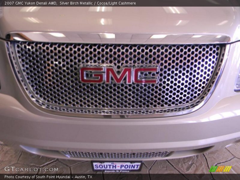 Silver Birch Metallic / Cocoa/Light Cashmere 2007 GMC Yukon Denali AWD