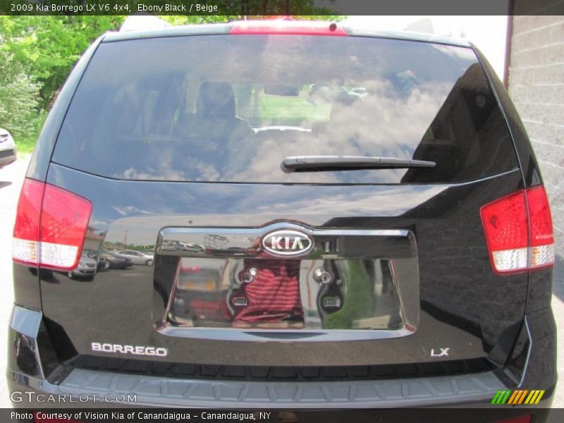 Ebony Black / Beige 2009 Kia Borrego LX V6 4x4