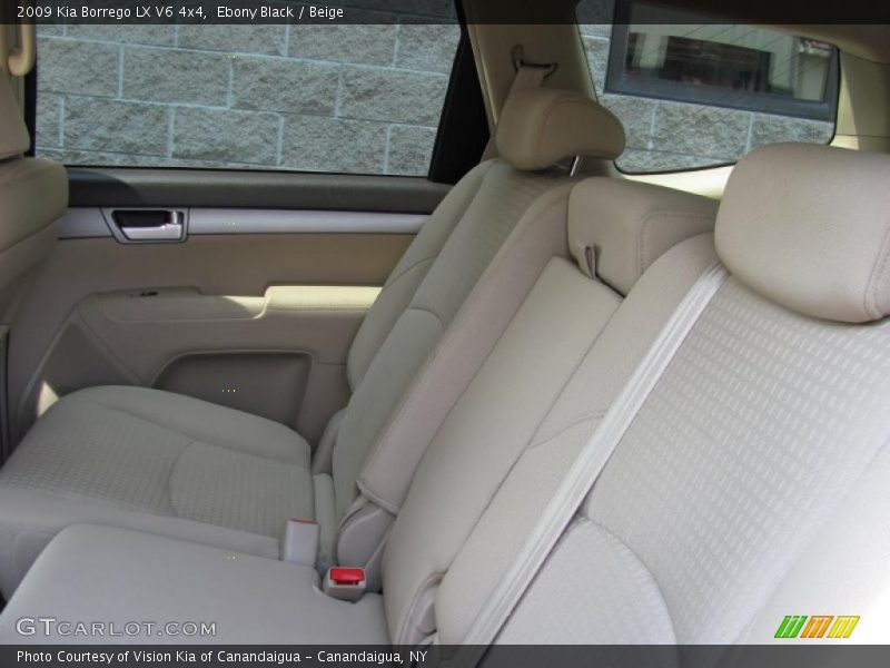 Ebony Black / Beige 2009 Kia Borrego LX V6 4x4