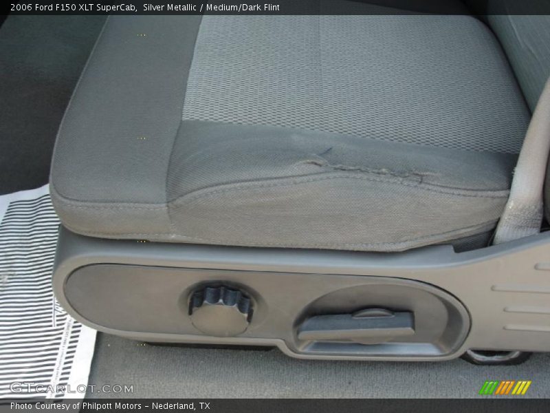 Silver Metallic / Medium/Dark Flint 2006 Ford F150 XLT SuperCab