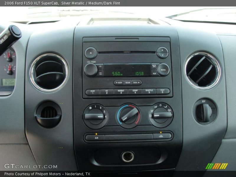 Silver Metallic / Medium/Dark Flint 2006 Ford F150 XLT SuperCab