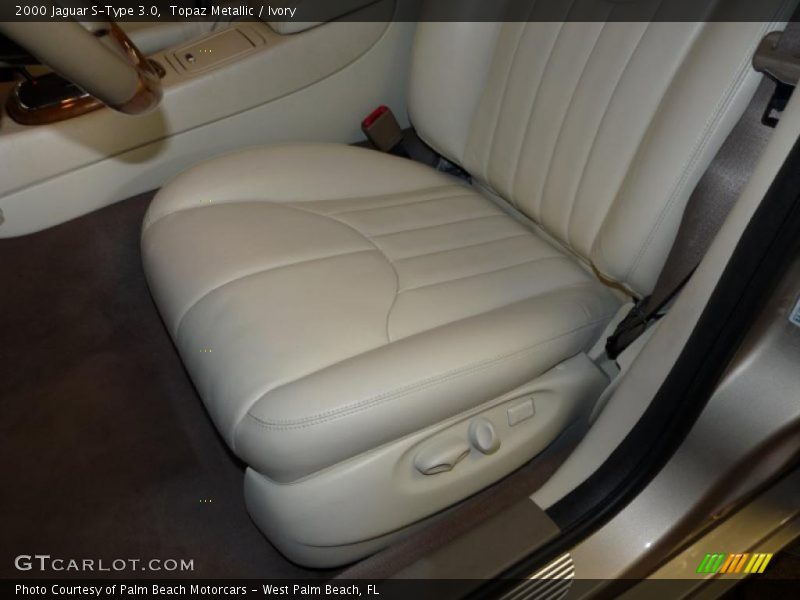 Topaz Metallic / Ivory 2000 Jaguar S-Type 3.0