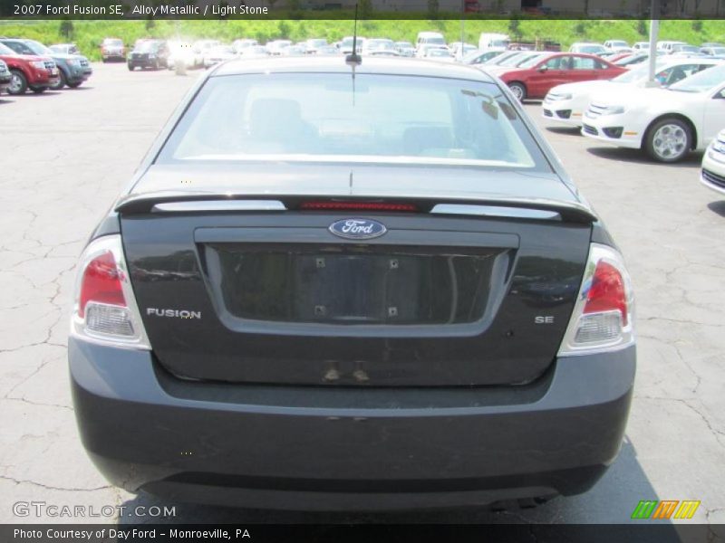 Alloy Metallic / Light Stone 2007 Ford Fusion SE