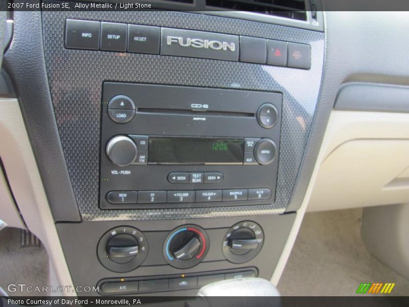 Alloy Metallic / Light Stone 2007 Ford Fusion SE