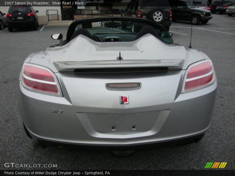 Silver Pearl / Black 2007 Saturn Sky Roadster