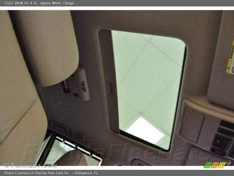 Alpine White / Beige 2003 BMW X5 4.4i