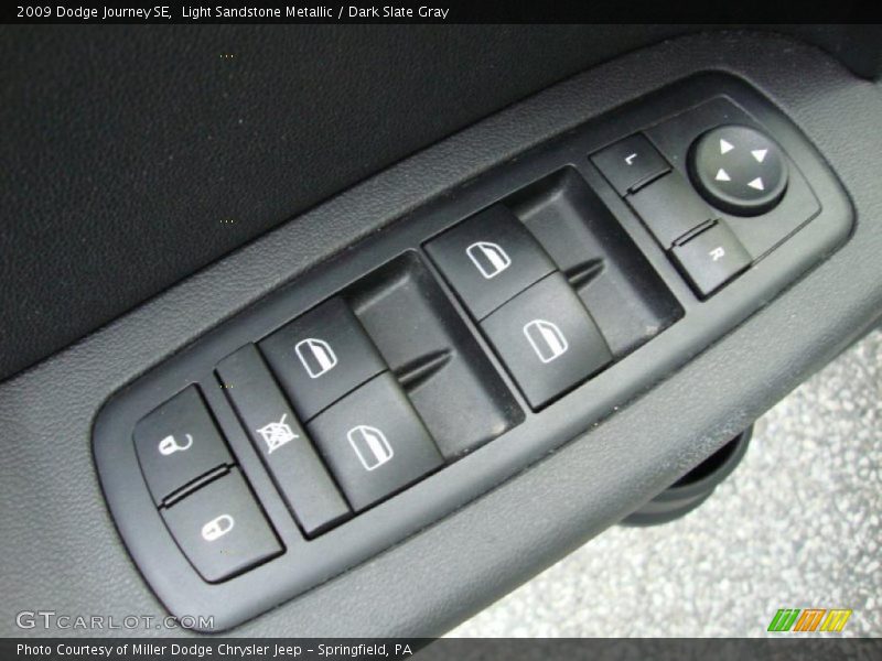 Light Sandstone Metallic / Dark Slate Gray 2009 Dodge Journey SE