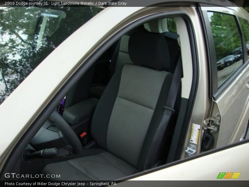 Light Sandstone Metallic / Dark Slate Gray 2009 Dodge Journey SE