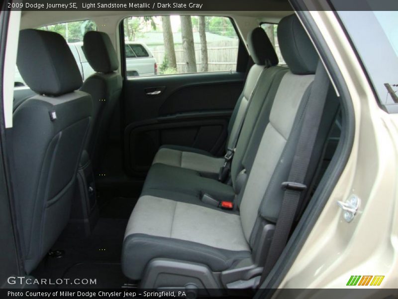 Light Sandstone Metallic / Dark Slate Gray 2009 Dodge Journey SE