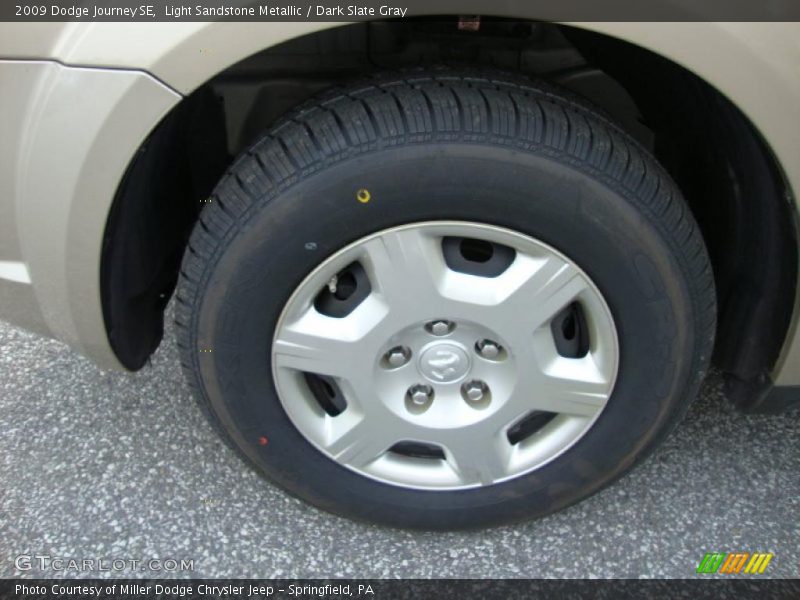 Light Sandstone Metallic / Dark Slate Gray 2009 Dodge Journey SE