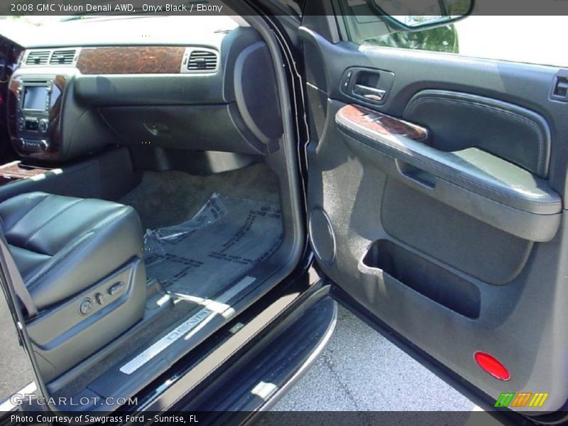 Onyx Black / Ebony 2008 GMC Yukon Denali AWD