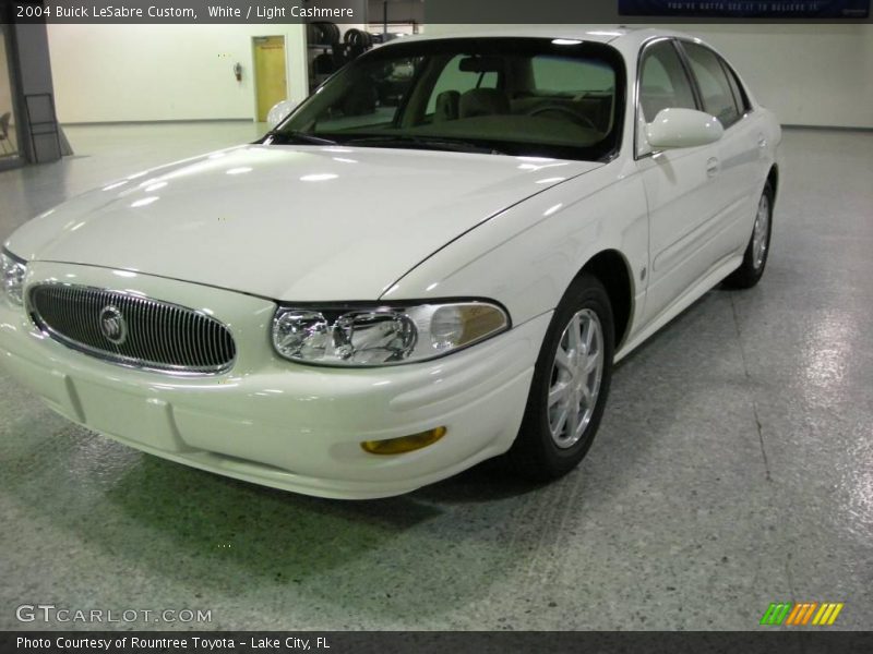 White / Light Cashmere 2004 Buick LeSabre Custom