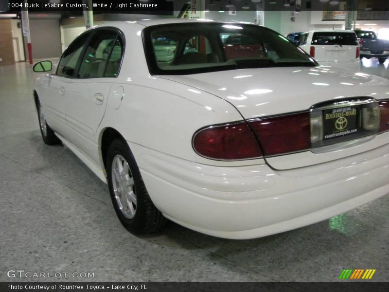 White / Light Cashmere 2004 Buick LeSabre Custom