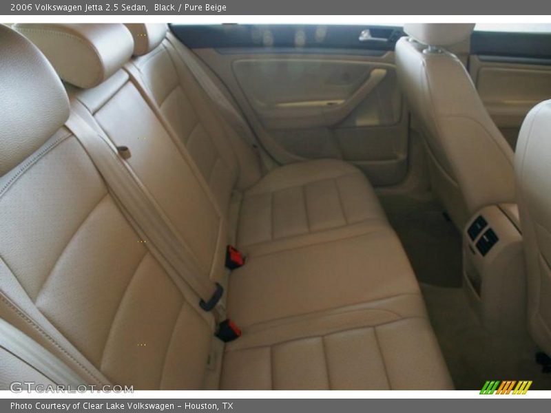 Black / Pure Beige 2006 Volkswagen Jetta 2.5 Sedan