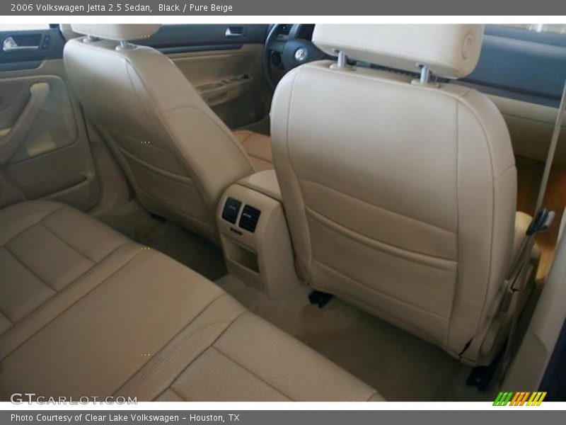 Black / Pure Beige 2006 Volkswagen Jetta 2.5 Sedan