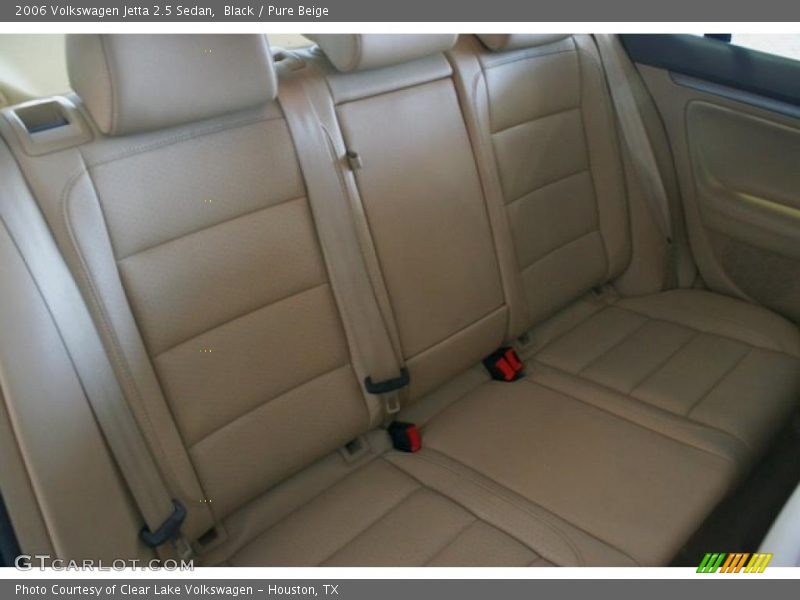 Black / Pure Beige 2006 Volkswagen Jetta 2.5 Sedan