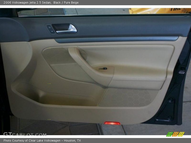Black / Pure Beige 2006 Volkswagen Jetta 2.5 Sedan