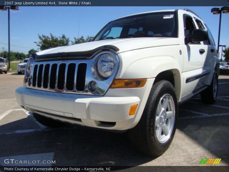 Stone White / Khaki 2007 Jeep Liberty Limited 4x4