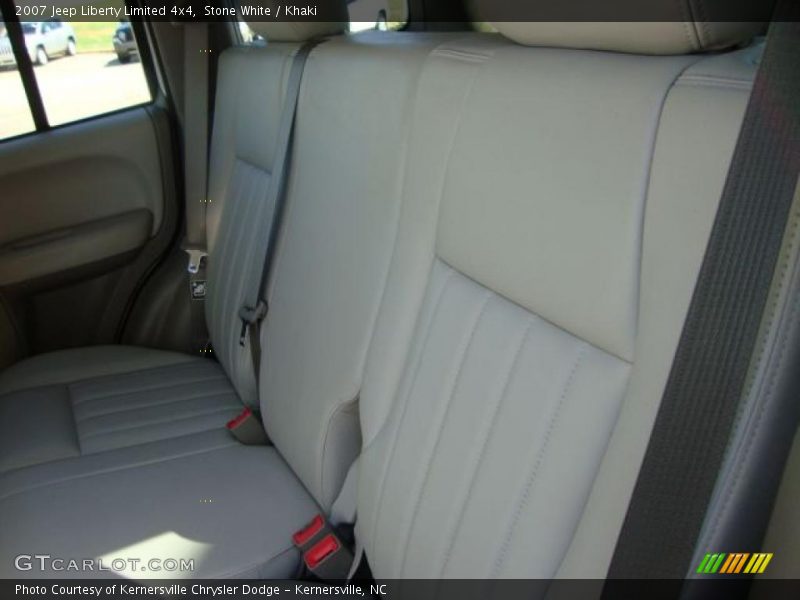 Stone White / Khaki 2007 Jeep Liberty Limited 4x4