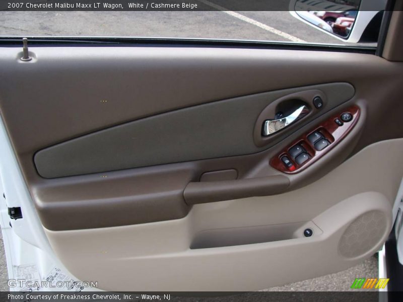 White / Cashmere Beige 2007 Chevrolet Malibu Maxx LT Wagon