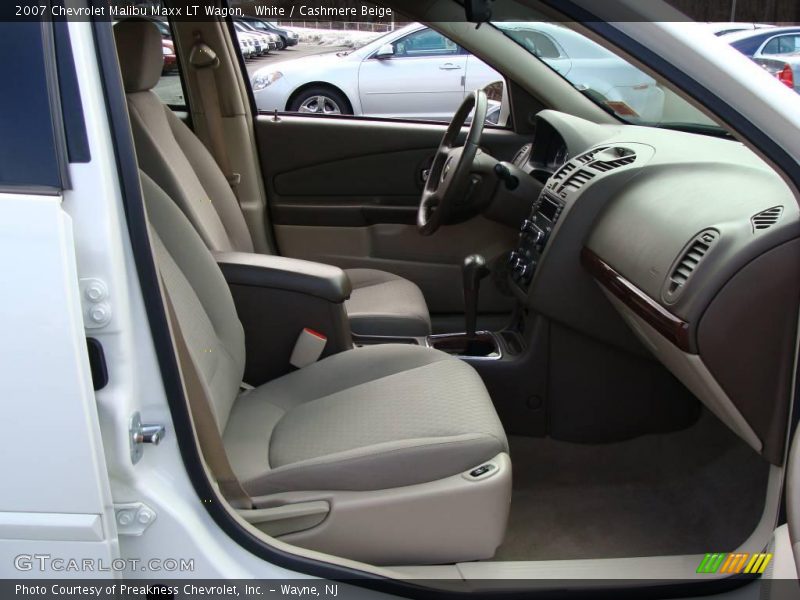 White / Cashmere Beige 2007 Chevrolet Malibu Maxx LT Wagon