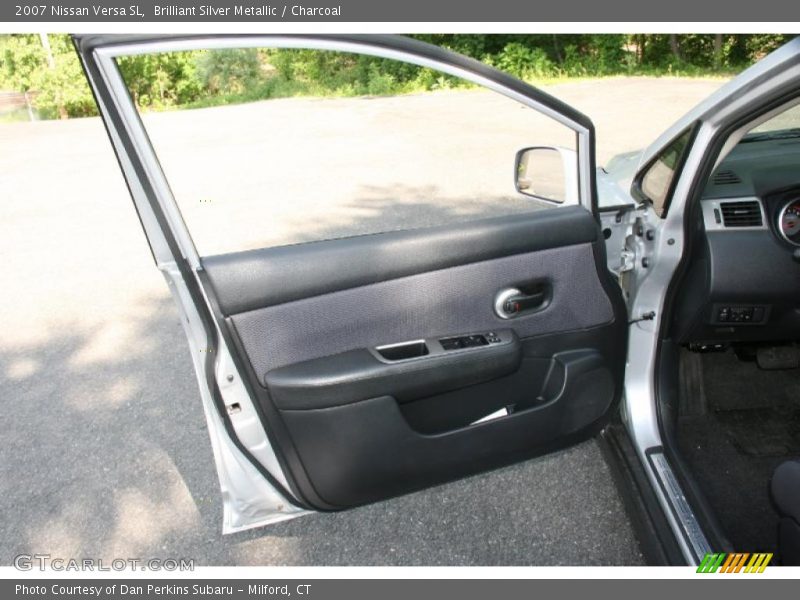 Brilliant Silver Metallic / Charcoal 2007 Nissan Versa SL