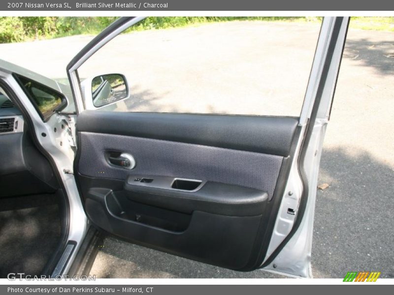 Brilliant Silver Metallic / Charcoal 2007 Nissan Versa SL