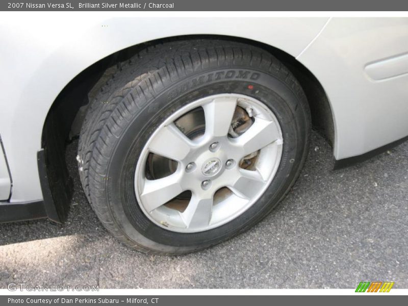 Brilliant Silver Metallic / Charcoal 2007 Nissan Versa SL